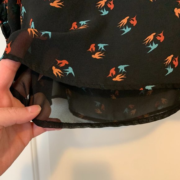 Gently Worn a.n.a Scooped Neck Semi Sheer Dark Blue Bird Print Blouse - Picture 8 of 8